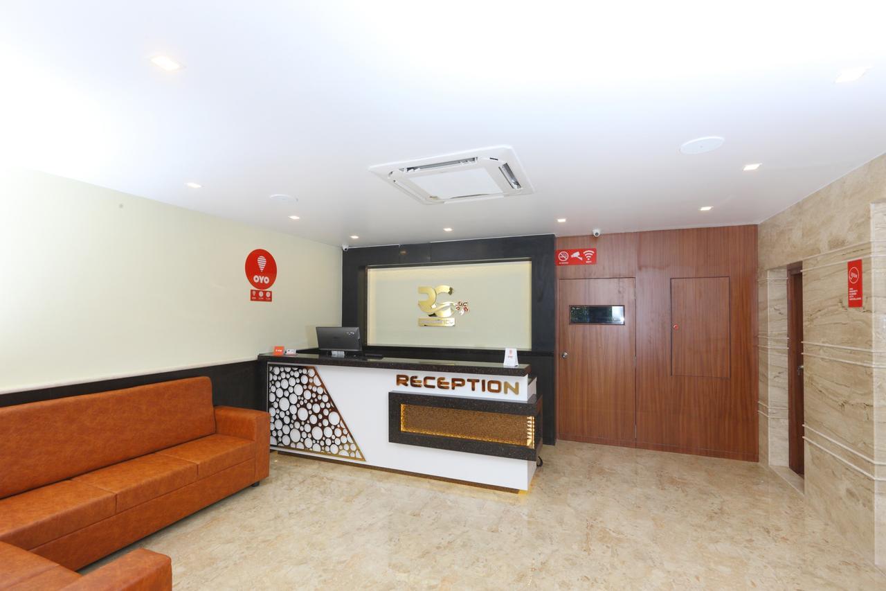 Oyo 15115 Hotel Ramcharan Residency Tirupati Eksteriør billede